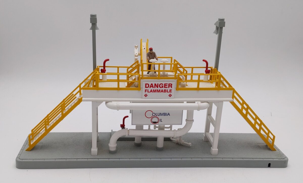 MTH 30-9117 O Gauge Columbia Oil Storage Station VG