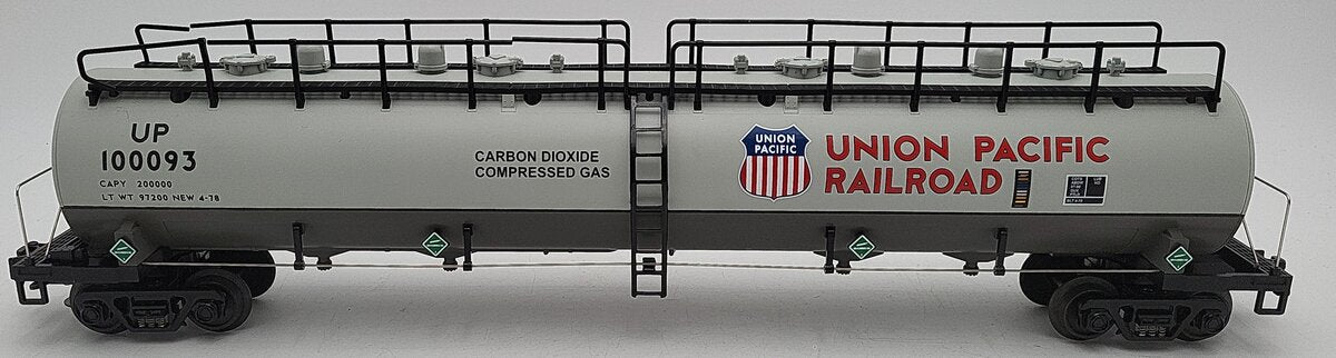 MTH 20-90022A O Gauge Union Pacific 20,000 Gallon 4-Compartment Tank #100093 EX