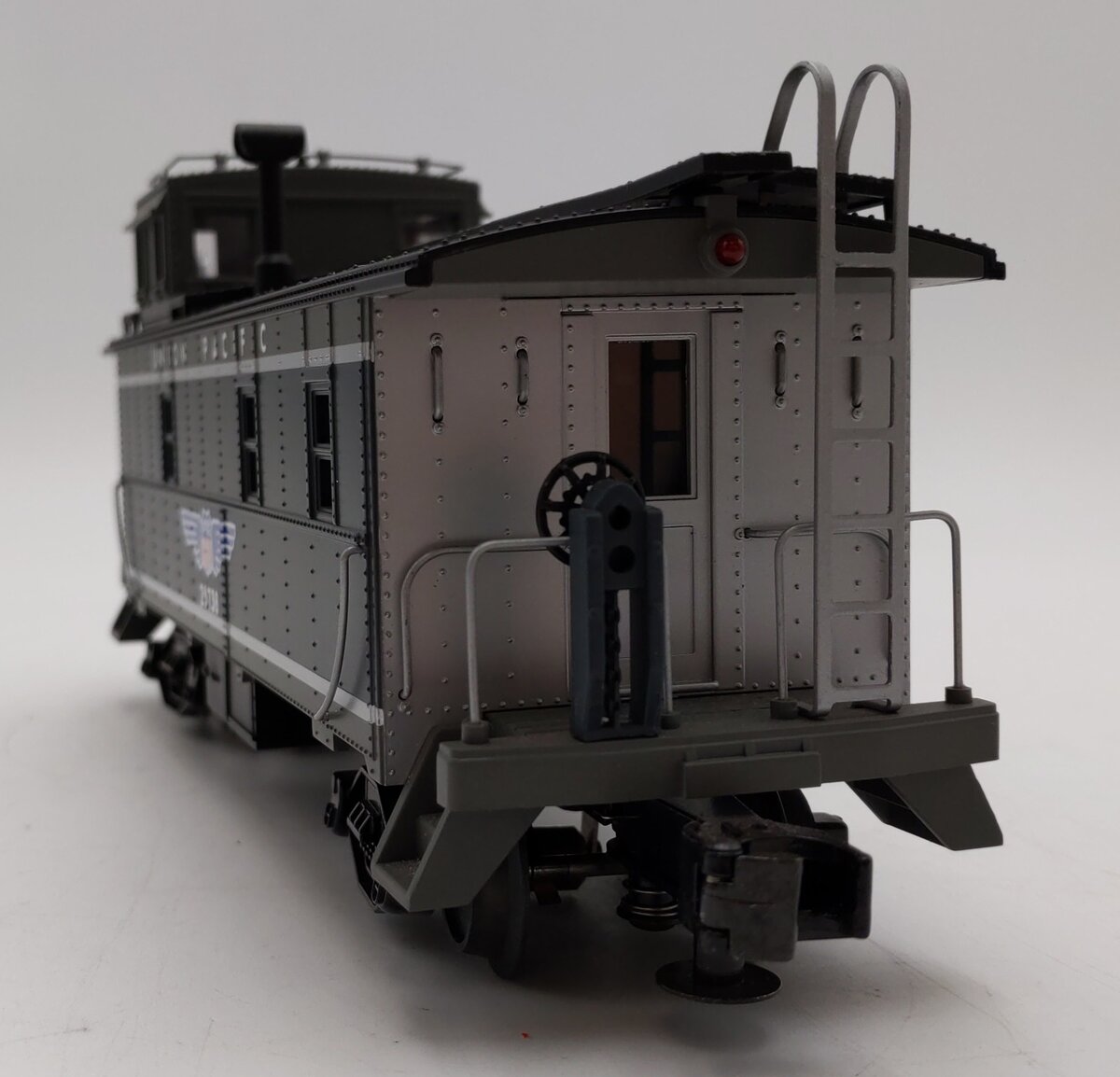 MTH 30-7768 O Gauge Union Pacific Steel Caboose #25738 EX