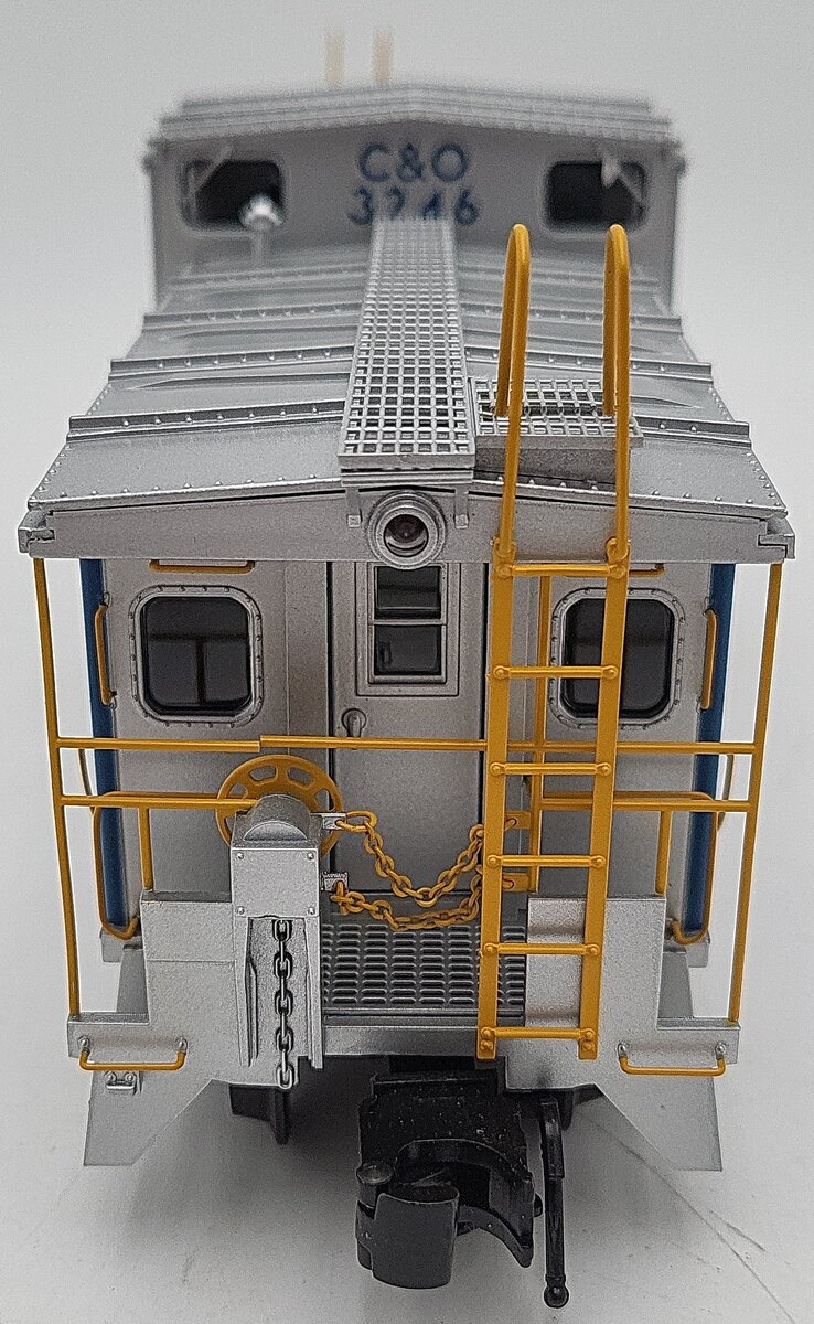 Atlas 6638 O Gauge Chessie Safety Extended Vision Caboose #903246 - 3 Rail EX