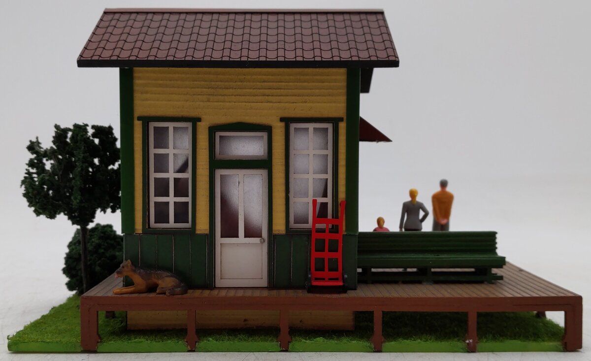 Menards 279-5551 O Scale Melrose Park Train Station EX