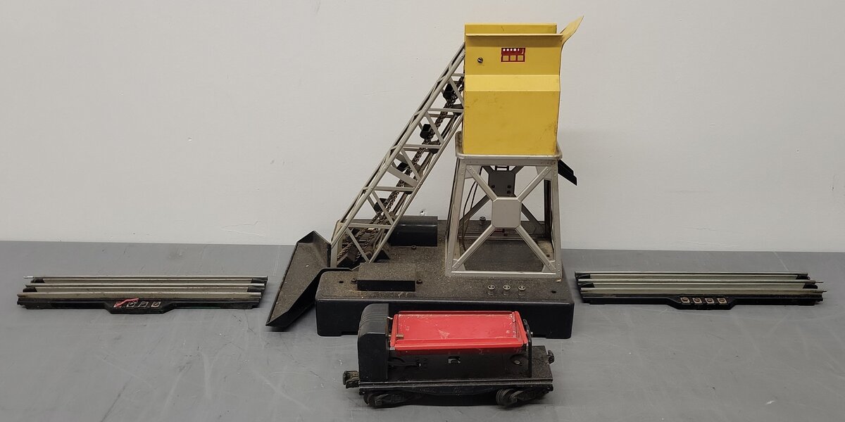 Lionel O Gauge Vintage Coal Loader & Remote Control Track Sections [4] VG