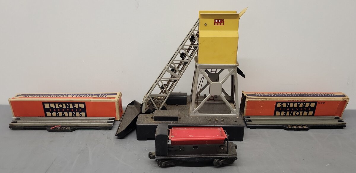 Lionel O Gauge Vintage Coal Loader & Remote Control Track Sections [4] VG