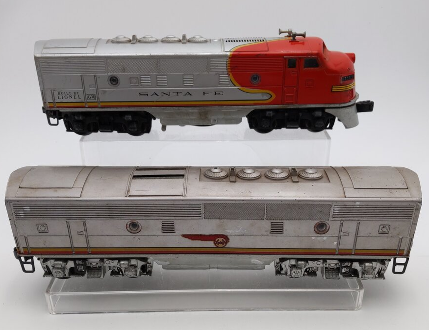 Lionel 2383 Vintage O Gauge Santa Fe F-3 AB Diesel Locomotives VG