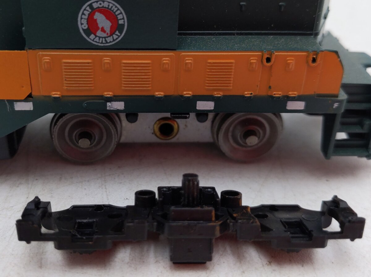 Athearn 3157 HO Scale Great Northern GP-9 Diesel Locomotive #707 VG/Box