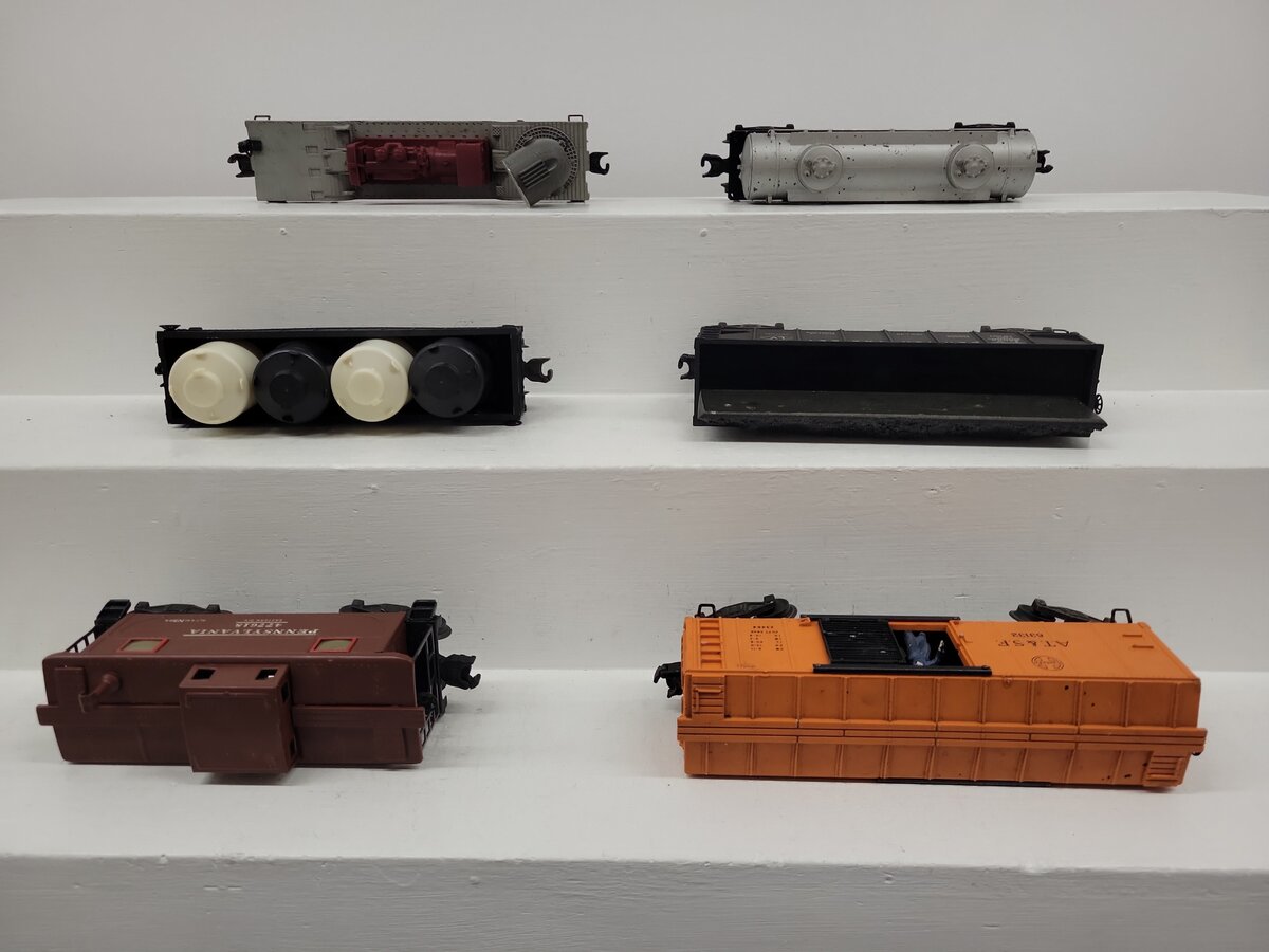Lionel Vintage O Freight Cars: 63132, 23000, 347000, 6520, 6465 [6] VG