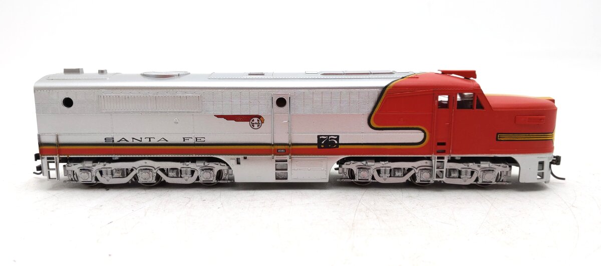 Athearn 3305 HO Scale Santa Fe PA-1 Powered Diesel Locomotive #75 LN/Box