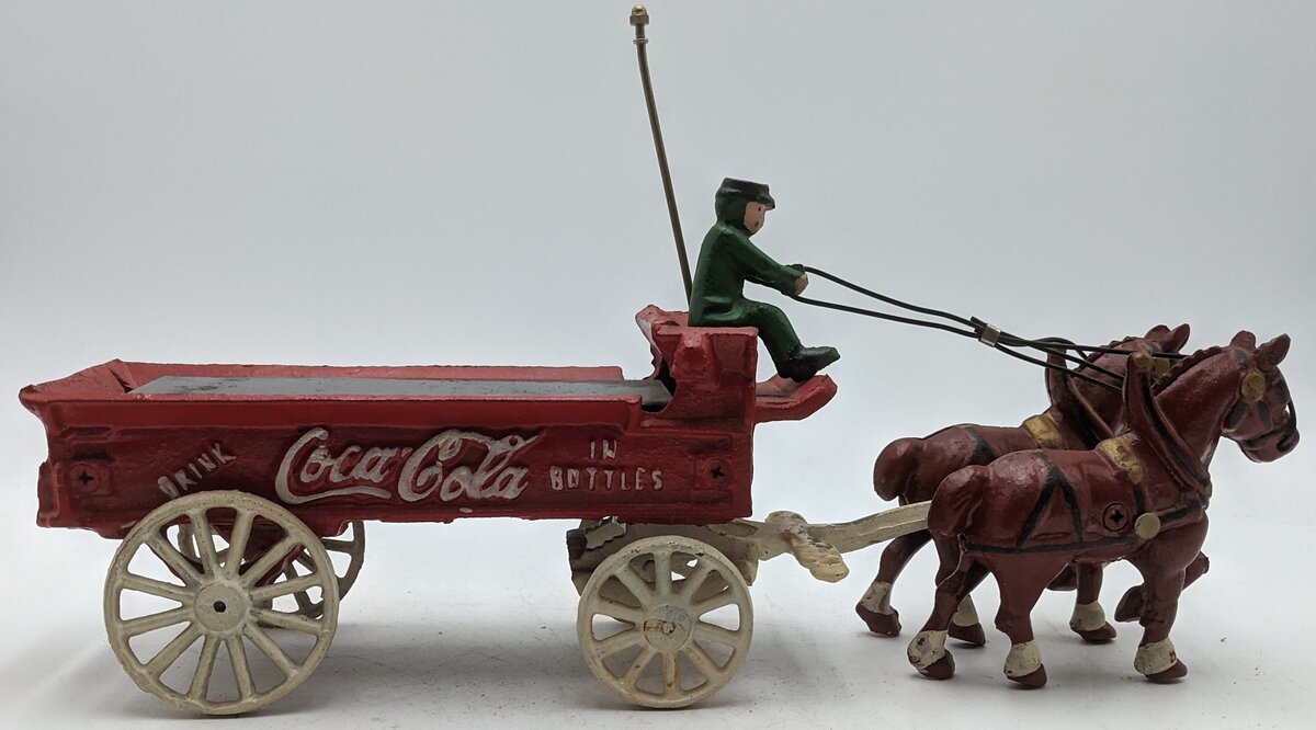 Coca-Cola CC0102 Vintage Cast Iron Coca-Cola Horse Drawn Delivery Wagon VG