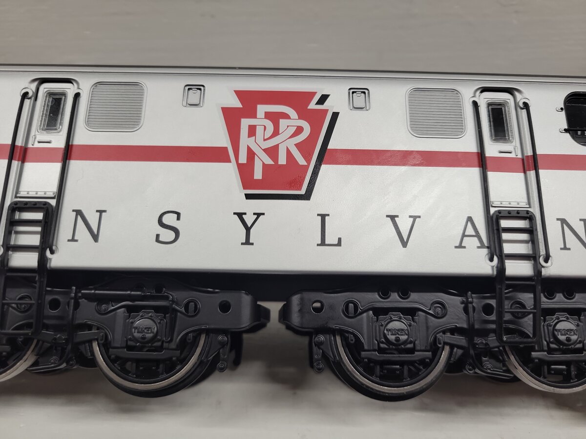 Lionel 2533100 O Pennsylvania VISION GG1 Diesel Locomotive #4866 EX/Box