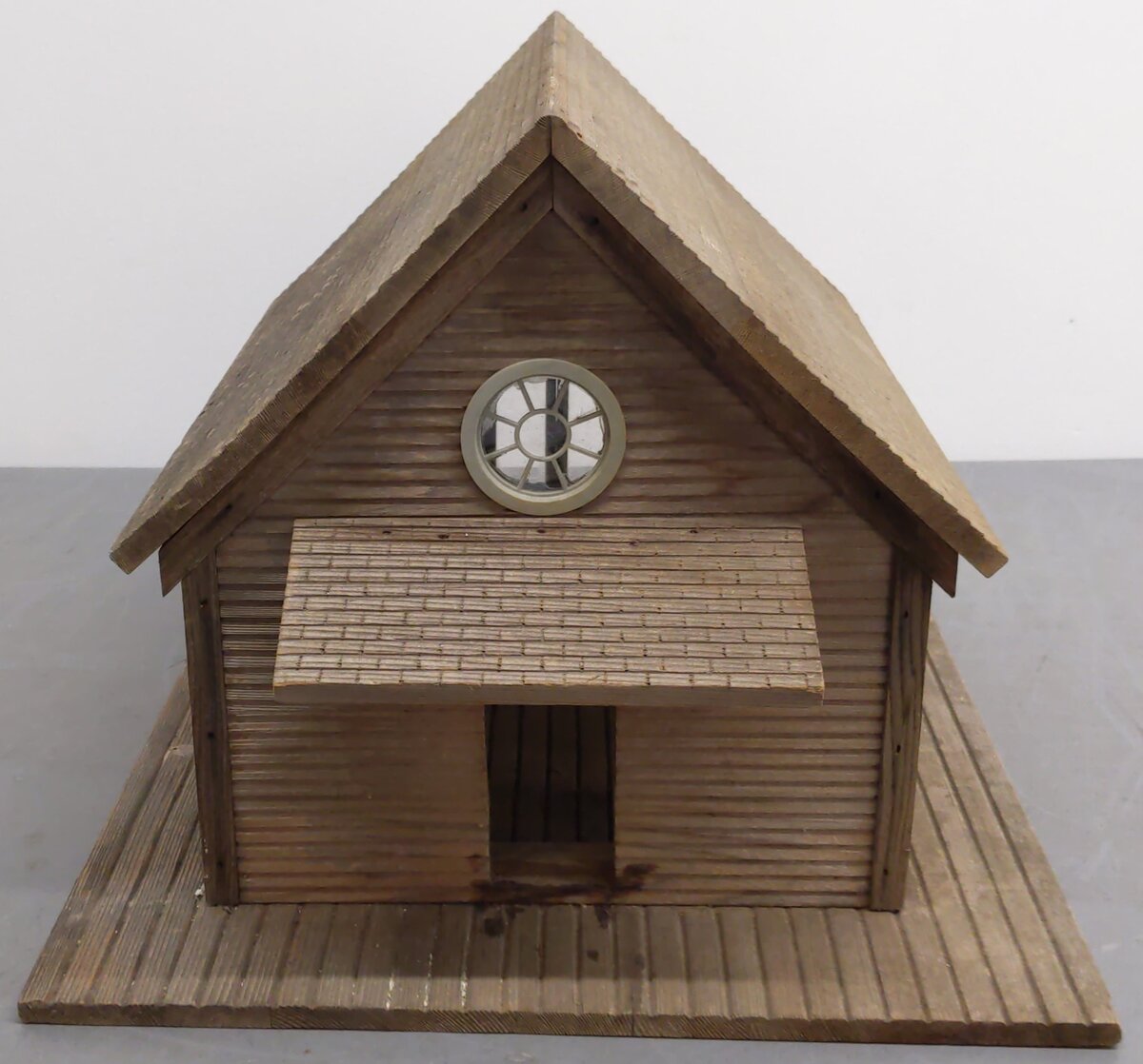 G Scale Wooden Cabin - Custom Built VG