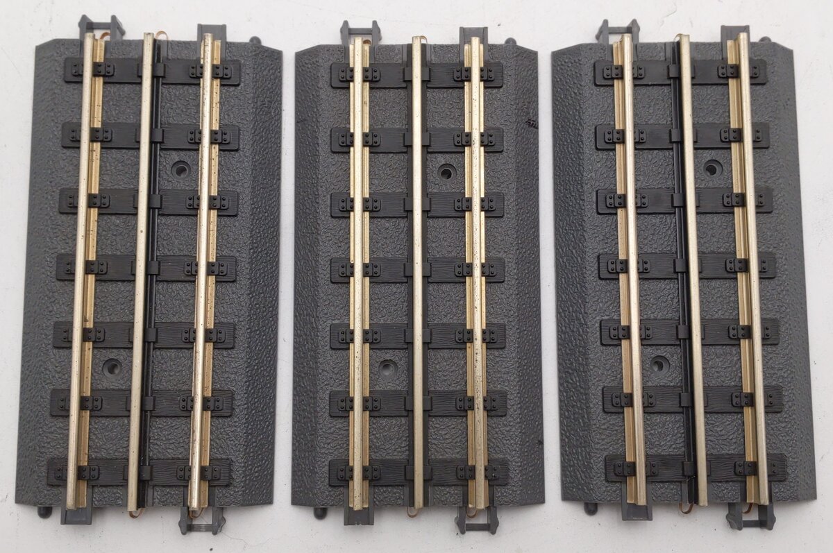 MTH 40-1012 MTH Real Trax 5.5 Hollow Rail Straight Section (6) EX