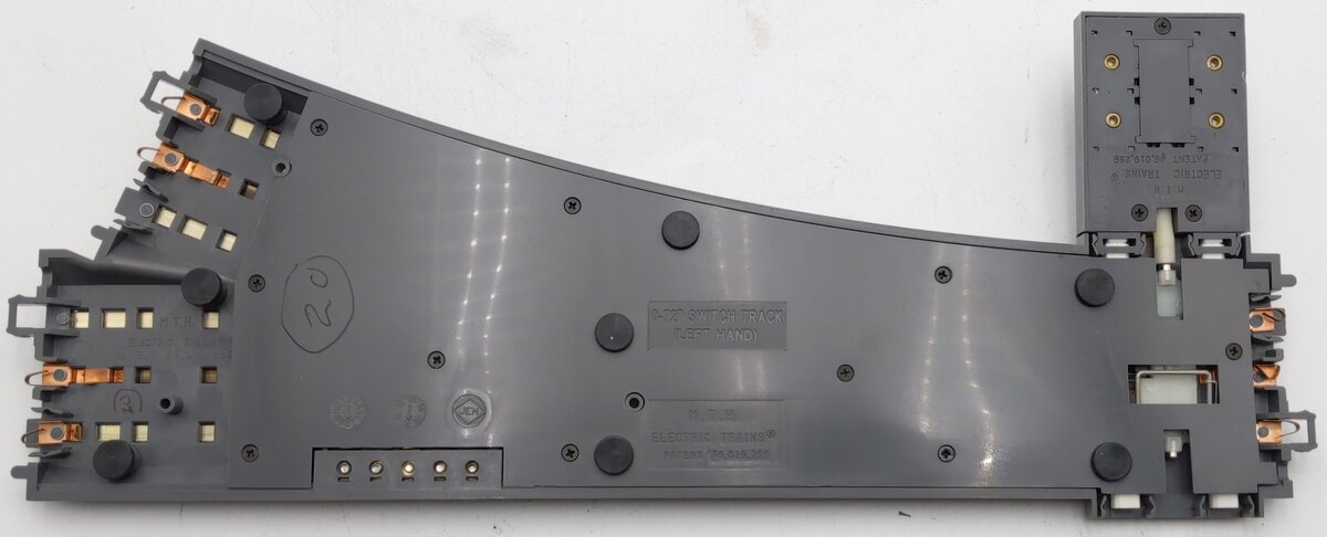 MTH 40-1021 O72 RealTrax Nickel Silver Left Hand Remote Switch Turnout EX/Box