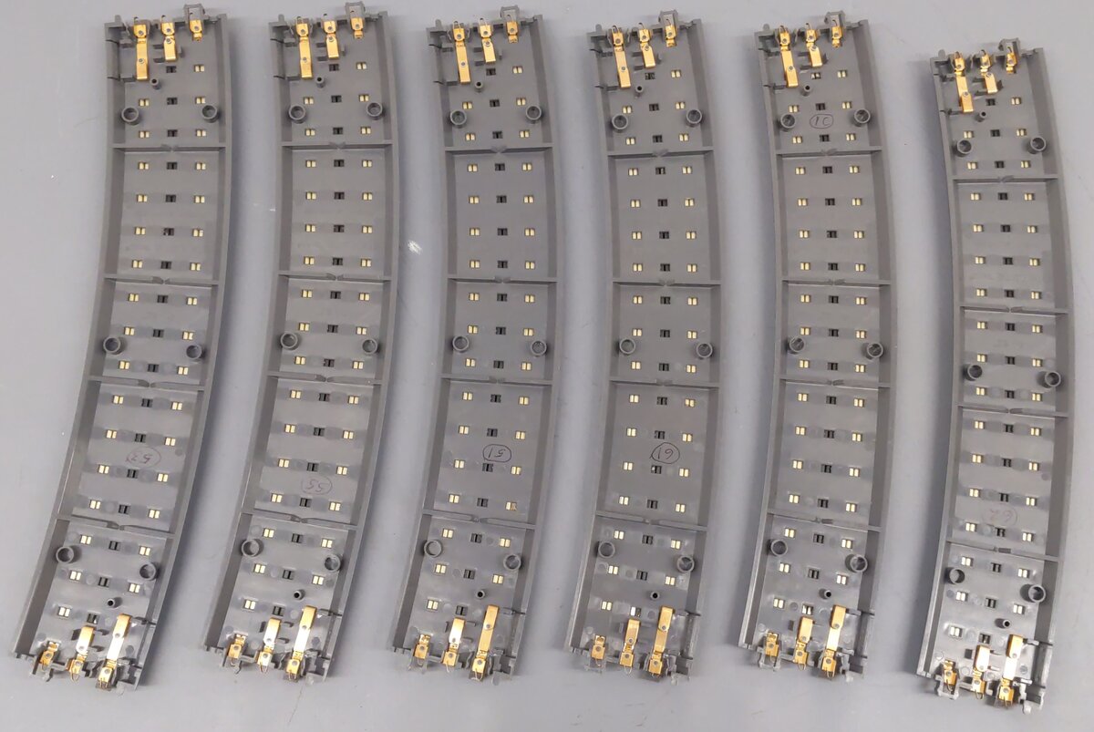 MTH 40-1082 RealTrax O82 Hollow Curved Track Sections (6) EX