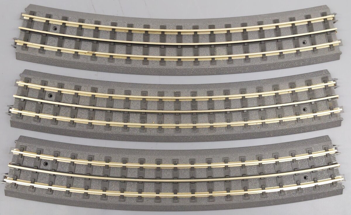 MTH 40-1082 RealTrax O82 Hollow Curved Track Sections (6) EX