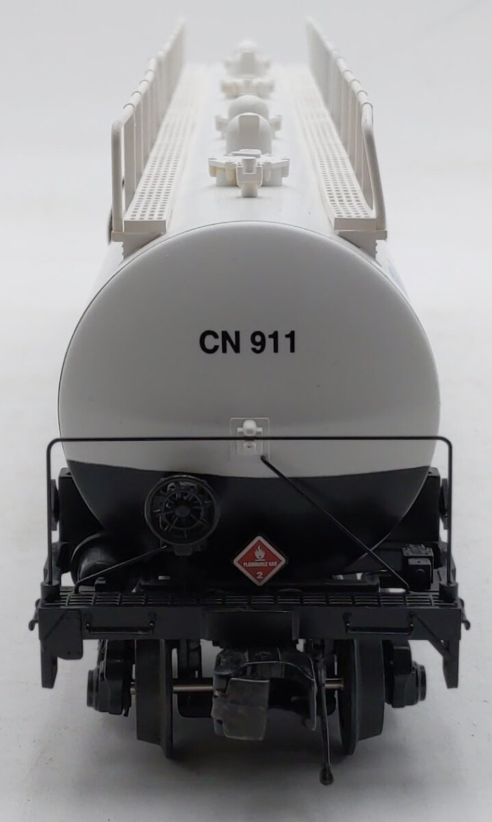 MTH 20-96204 O Gauge Canadian National 20K Gal 4-Comp Tank Car #911 EX/Box
