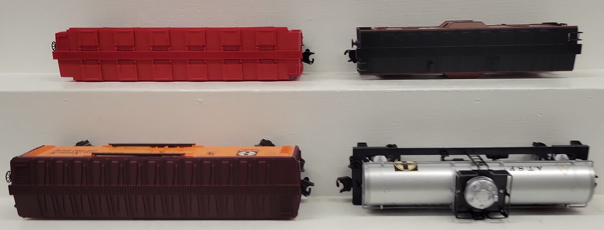 Lionel O Gauge Assorted Freight Cars: #9321, #9322, #9323, #9880 [4] LN/Box
