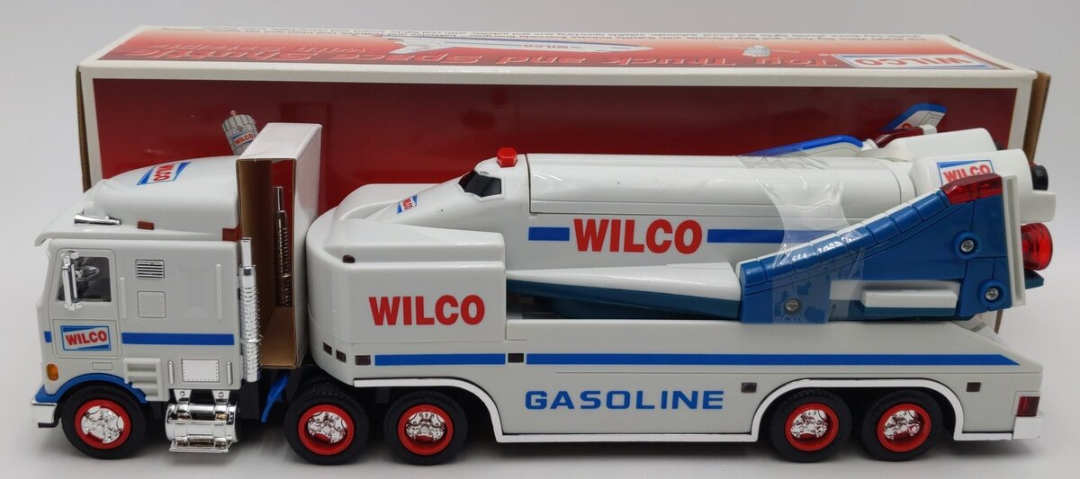 Wilco 2000 1:64 Scale Toy Truck and Space Shuttle EX/Box