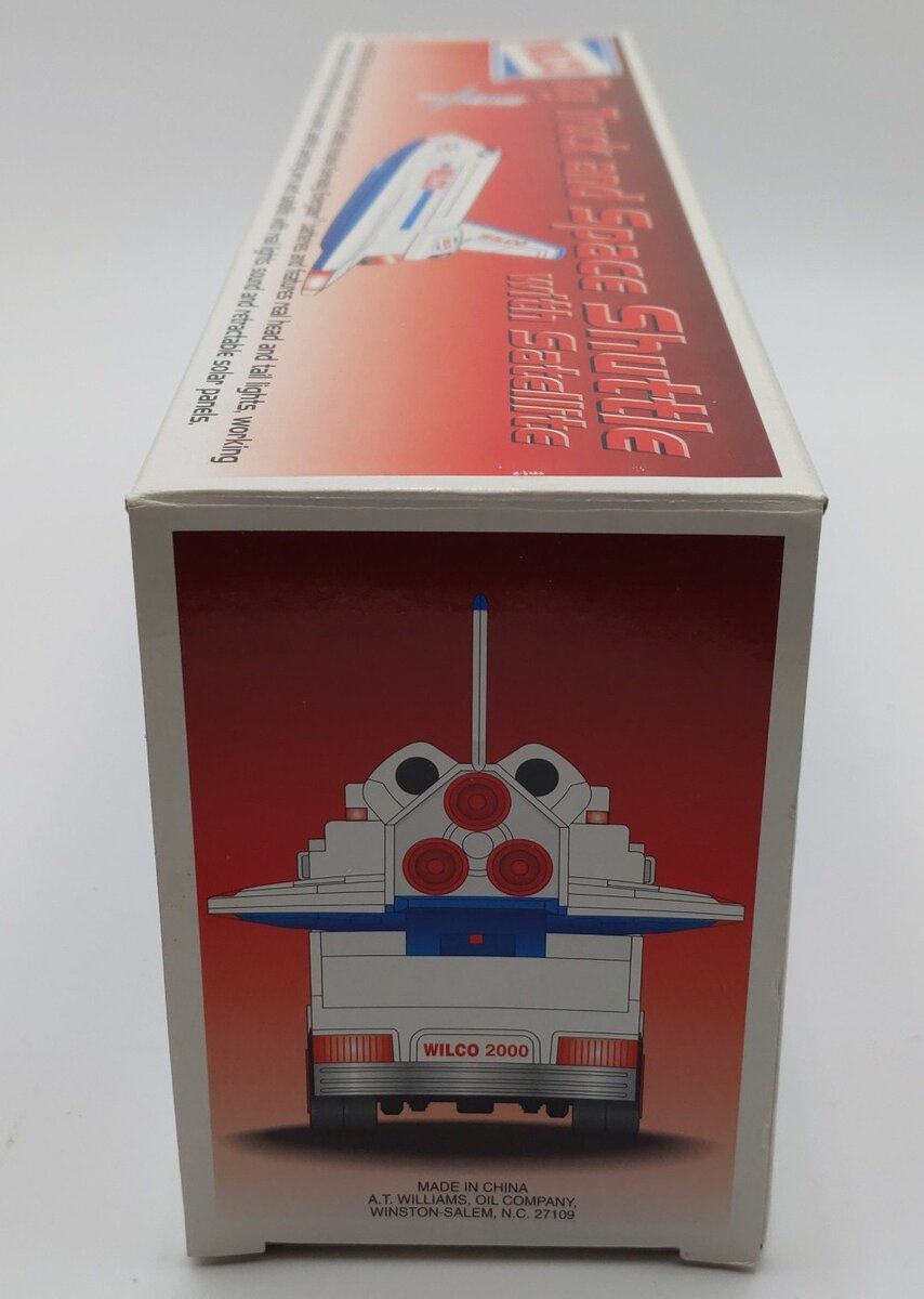 Wilco 2000 1:64 Scale Toy Truck and Space Shuttle EX/Box