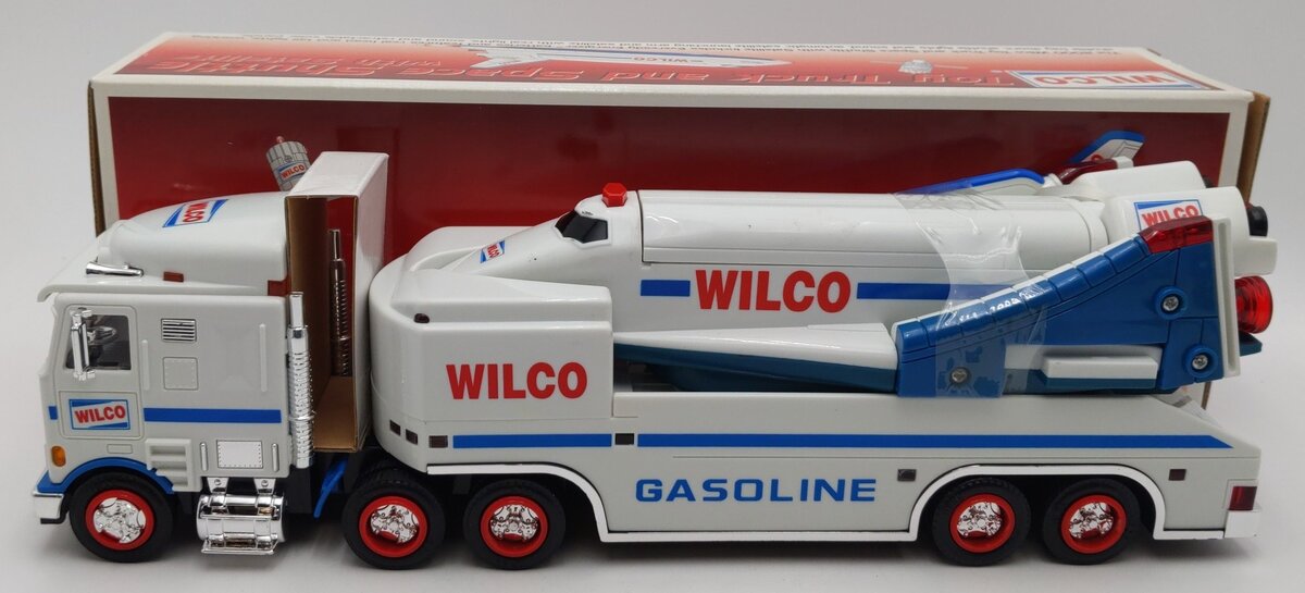 Wilco 2000 1:64 Scale Toy Truck and Space Shuttle EX/Box