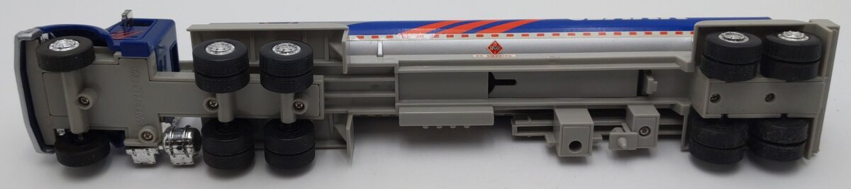 Clark 1995 Clark Diecast 1/64 Scale Limited Edition Toy Tanker Truck EX/Box