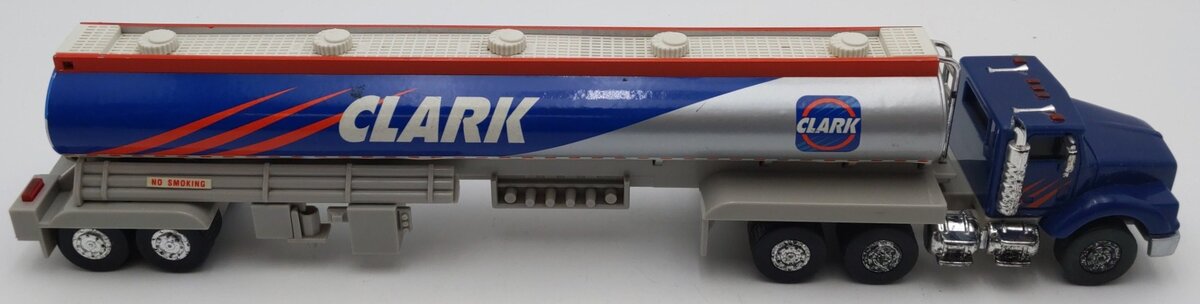 Clark 1995 Clark Diecast 1/64 Scale Limited Edition Toy Tanker Truck EX/Box