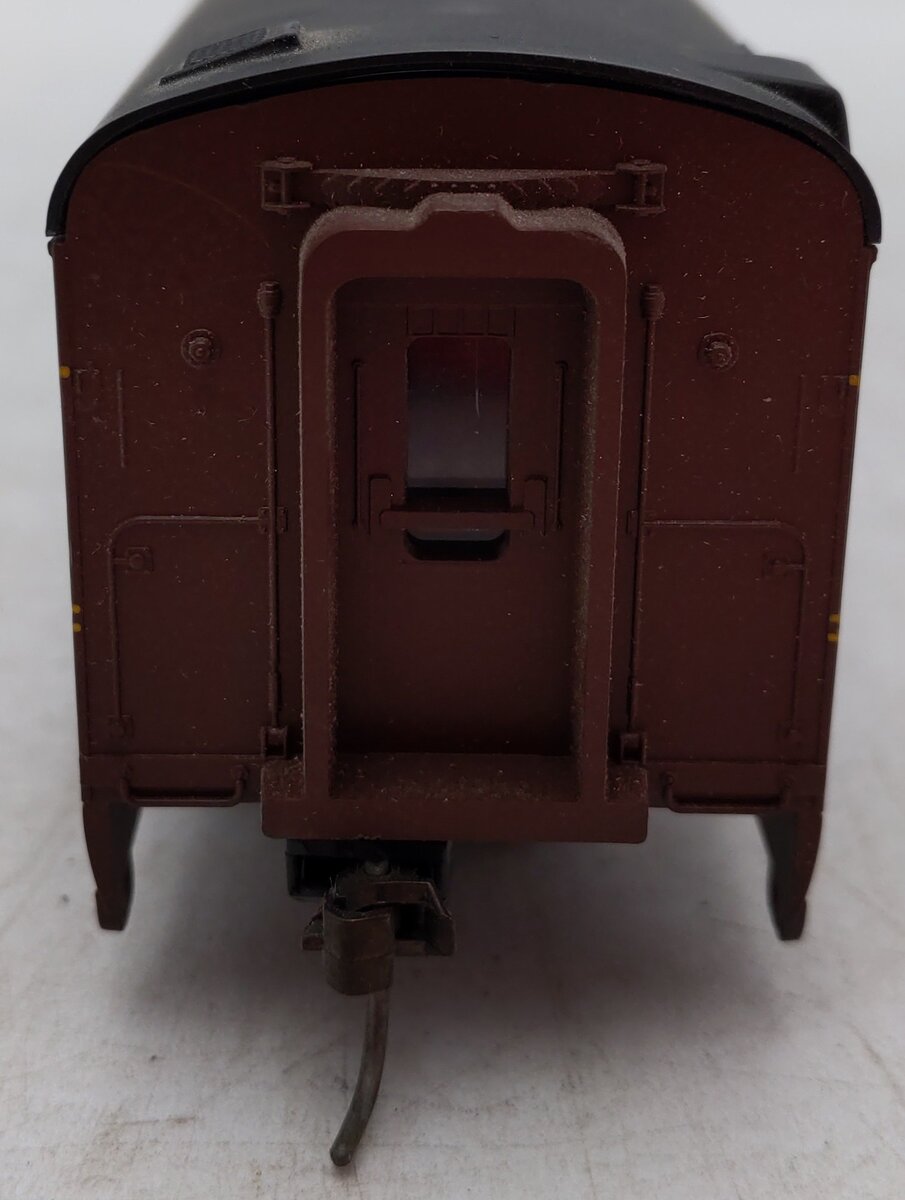 Rivarossi 2761-0 HO Scale Pennsylvania 1930 Chair Coach Passenger Car EX