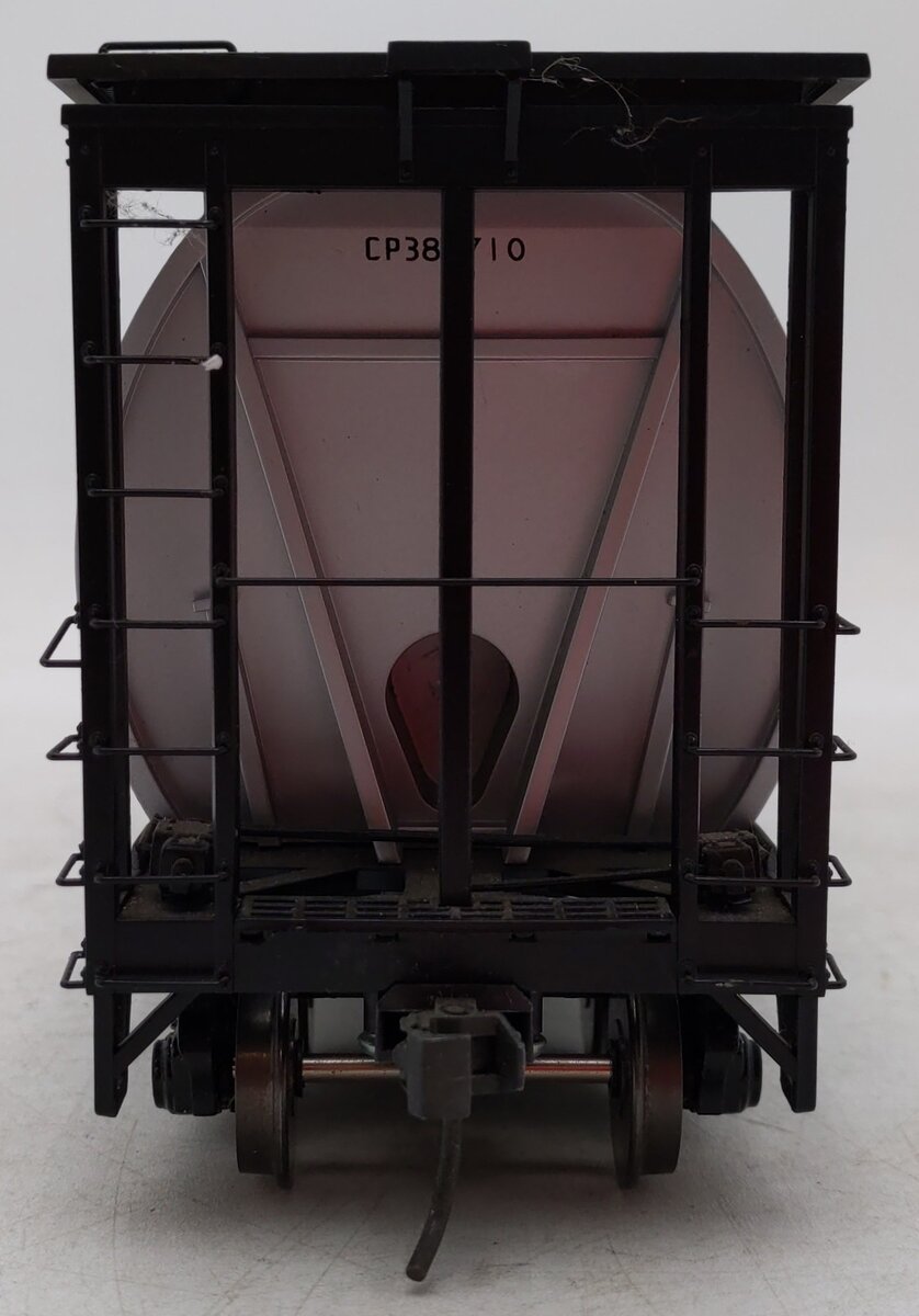 MTH 20-97604 Canadian Pacific 3-Bay Cylindrical Hopper Car #381710 EX