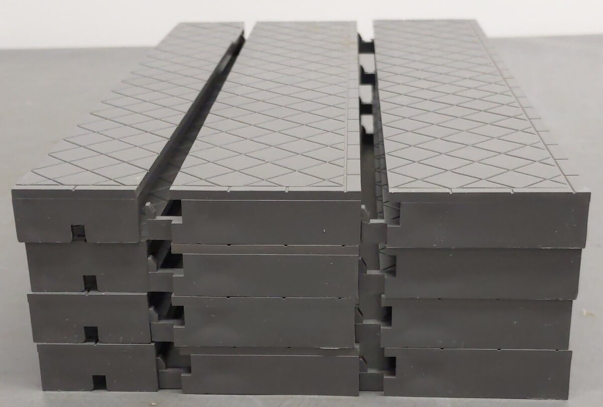 LGB 5034 G Scale Gray Plastic Platform Set EX/Box