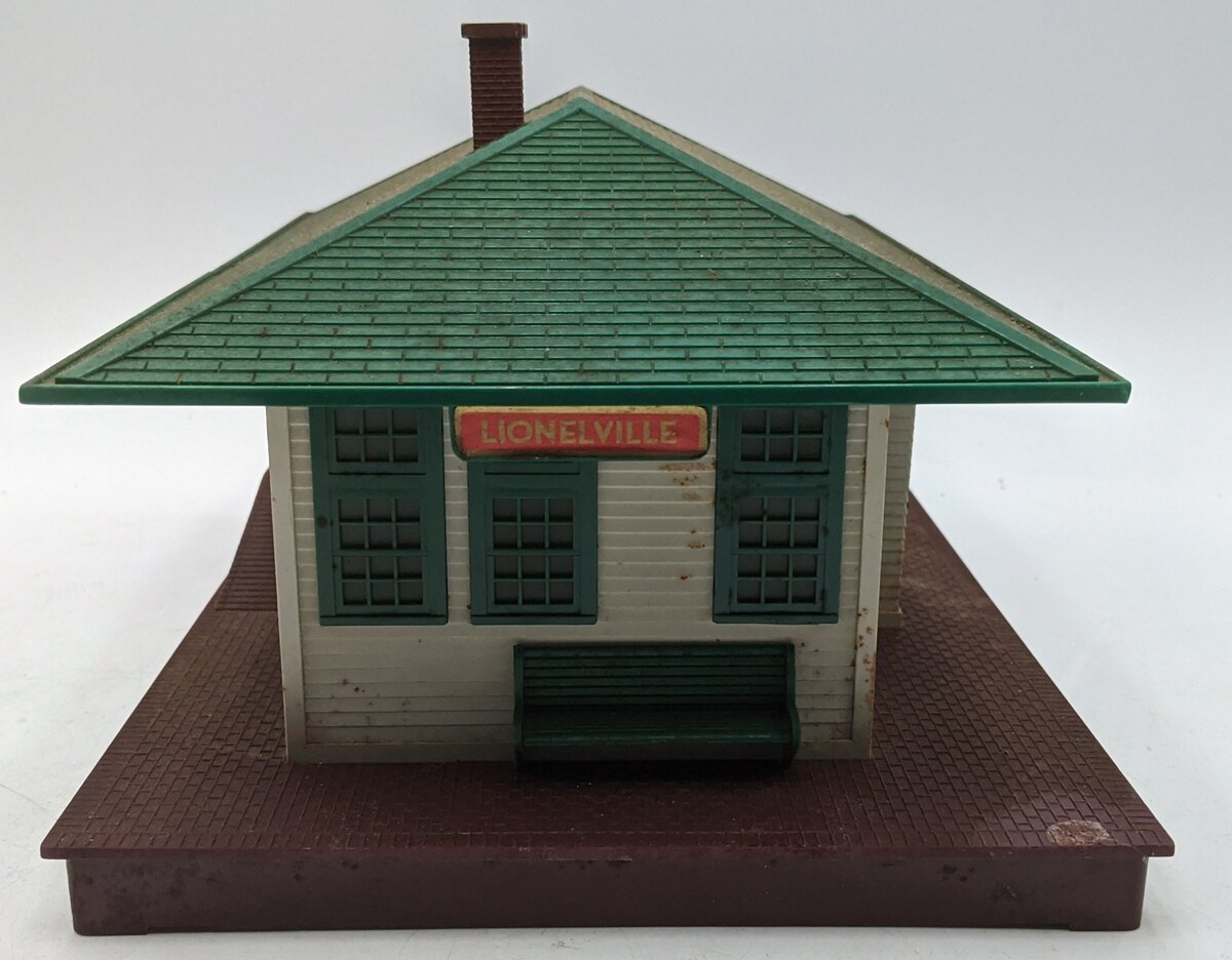 Lionel 132 Vintage O Illuminated Automatic Stop Station VG
