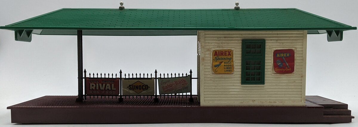 Lionel 256 Vintage O Illuminated Freight Station VG