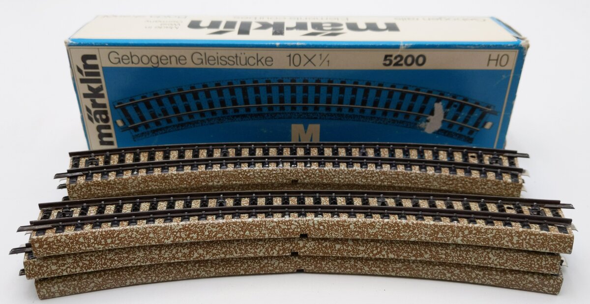 Marklin 5200 HO Scale Curved Track Sections (6) EX/Box
