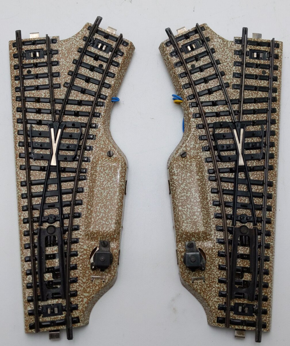 Marklin 5117 HO Scale Left and Right Track Turnouts (One Pair) EX/Box