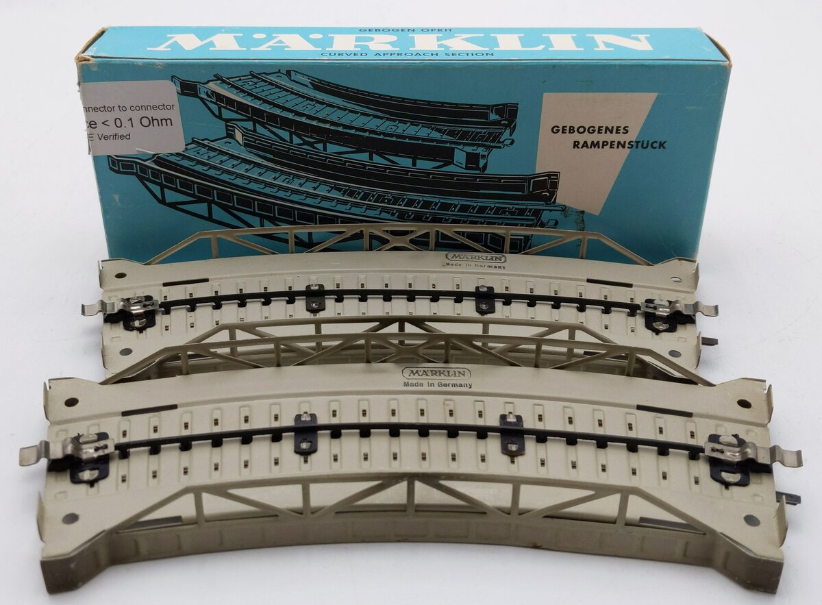 Marklin 7167 HO Scale Curved Approach Section 2-Pk VG/Box