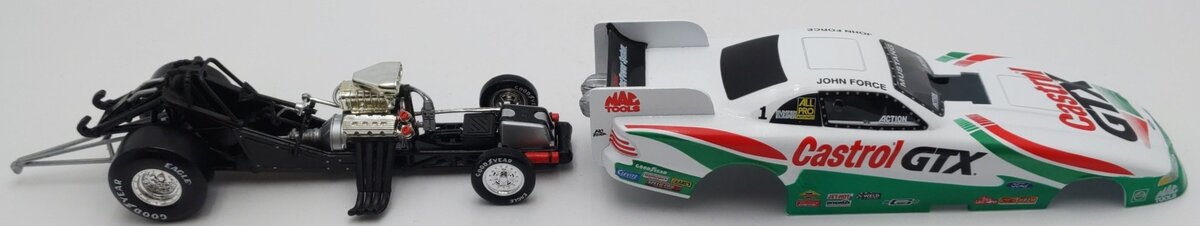 Mac Tools John Force 1997 Castrol GTX Mustang Funny Car 1:24 Scale EX/Box