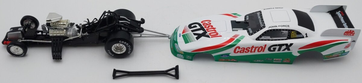 Mac Tools John Force 1997 Castrol GTX Mustang Funny Car 1:24 Scale EX/Box