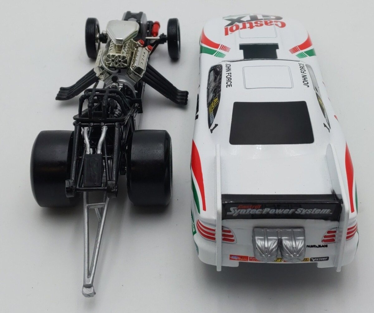 Mac Tools John Force 1997 Castrol GTX Mustang Funny Car 1:24 Scale EX/Box