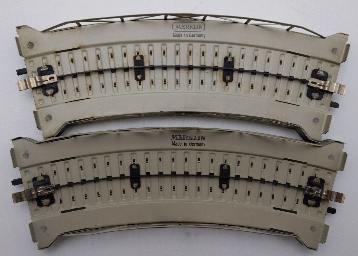 Marklin 7167 HO Scale Curved Approach Section 2-Pk VG/Box
