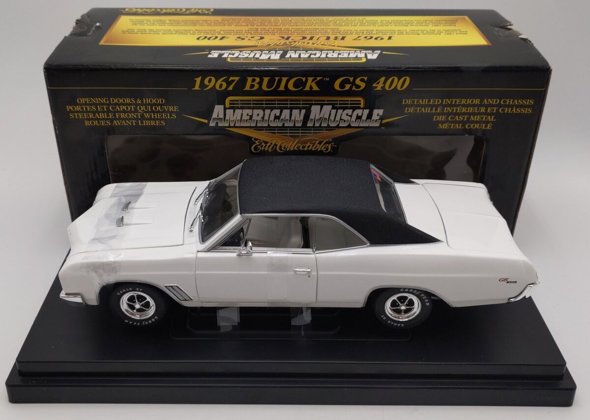 Ertl 1967 1:18 1967 White Buick GS 400 EX/Box