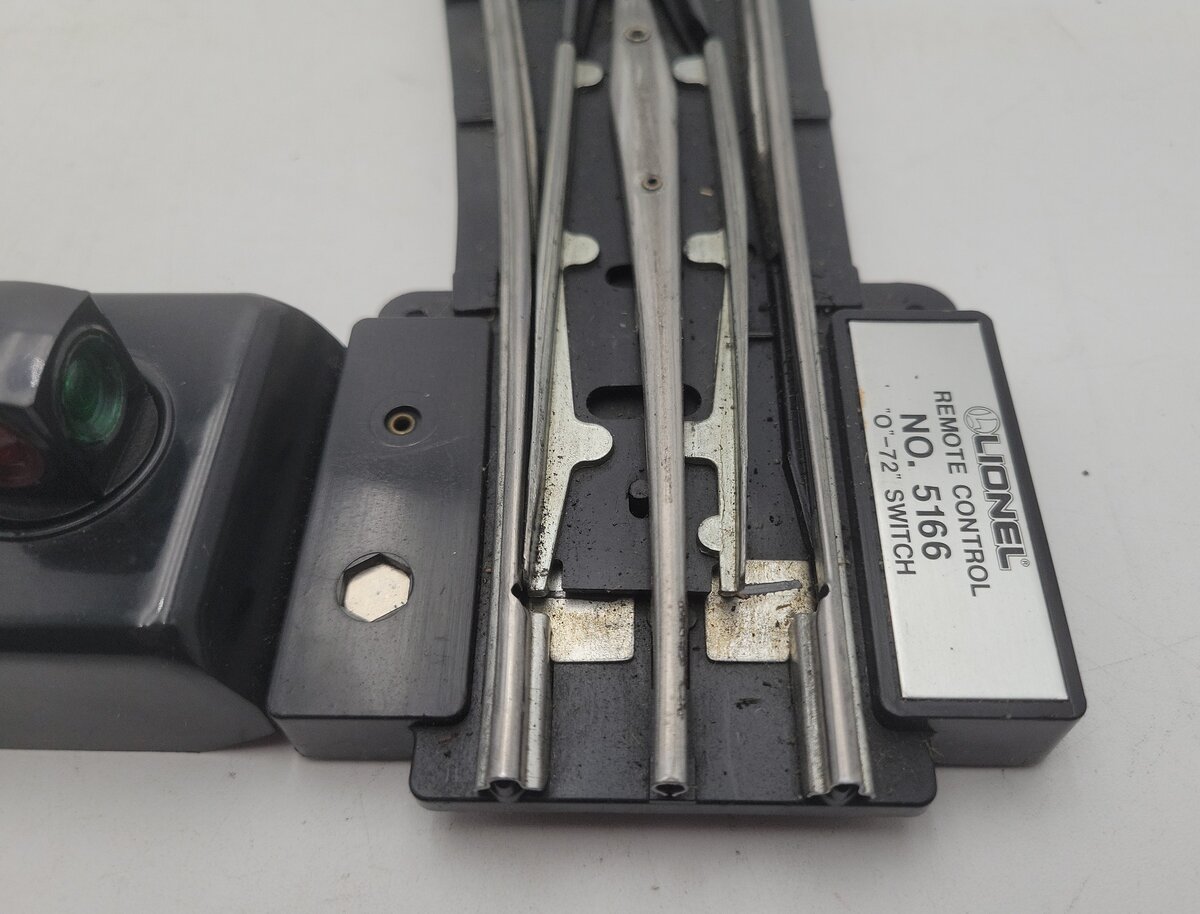 Lionel 6-5166 O Gauge O72 Left Hand Remote Switch/Turnout EX/Box