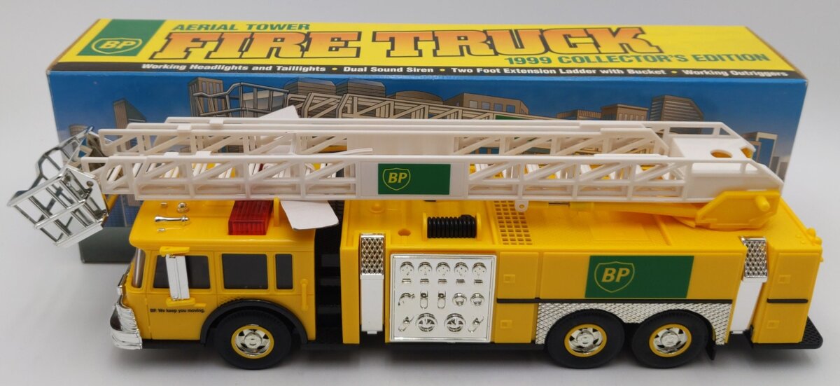 BP 1:35 Scale 1999 Aerial Tower Fire Truck EX/Box