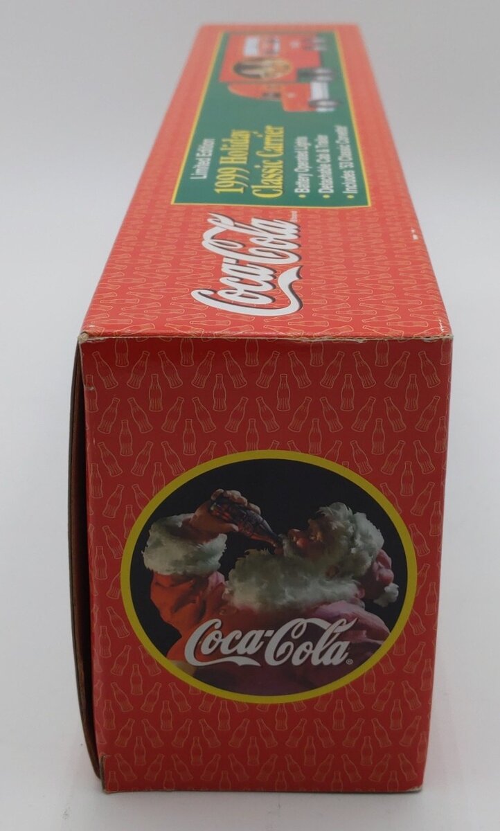 Coca-Cola 1:32 1999 Holiday Classic Carrier w/'53 Classic Corvette EX/Box
