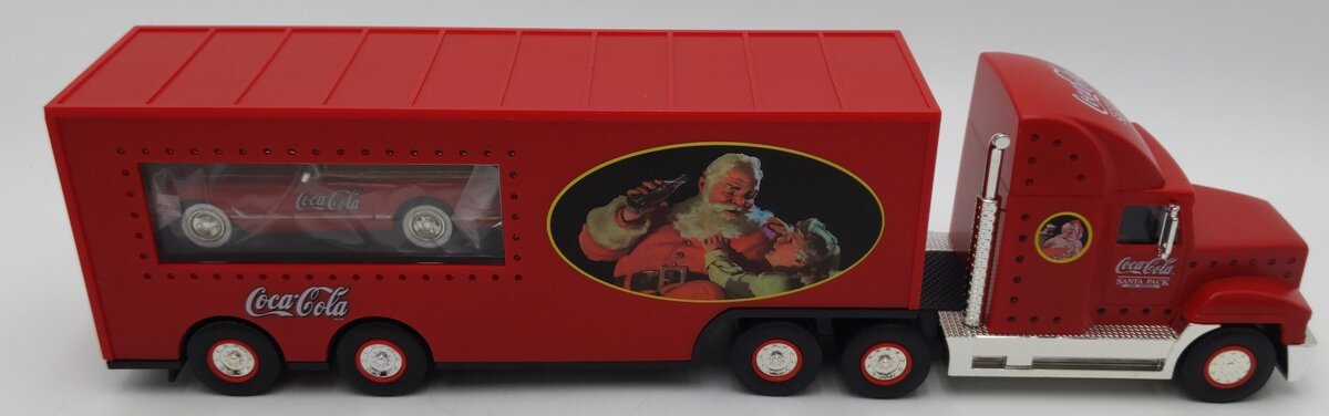 Coca-Cola 1:32 1999 Holiday Classic Carrier w/'53 Classic Corvette EX/Box