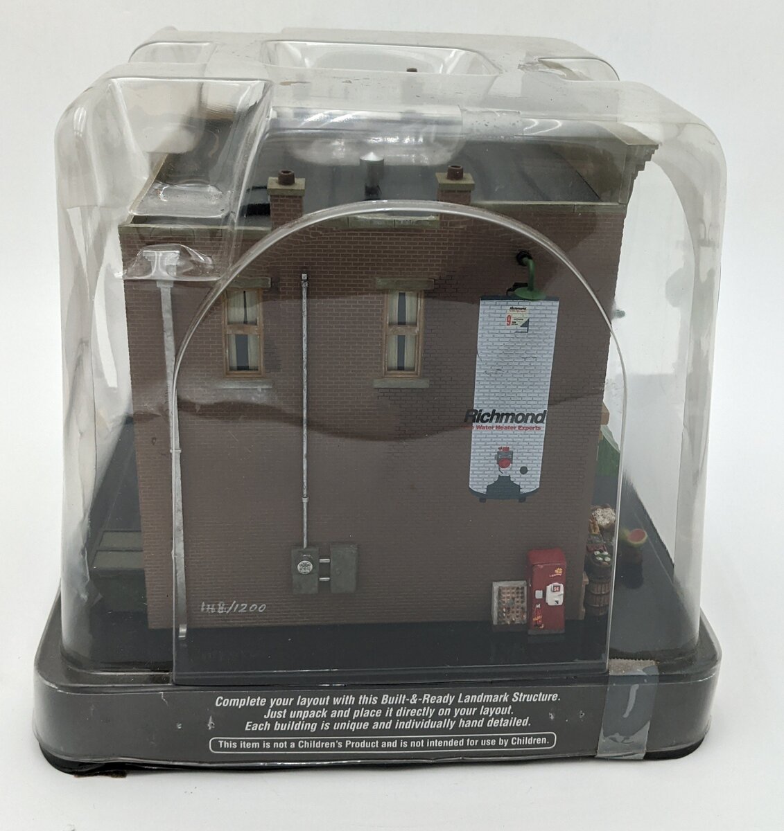 Menards Woodland Scenics BR5821 O Scale Eau Claire General Store LN/Box