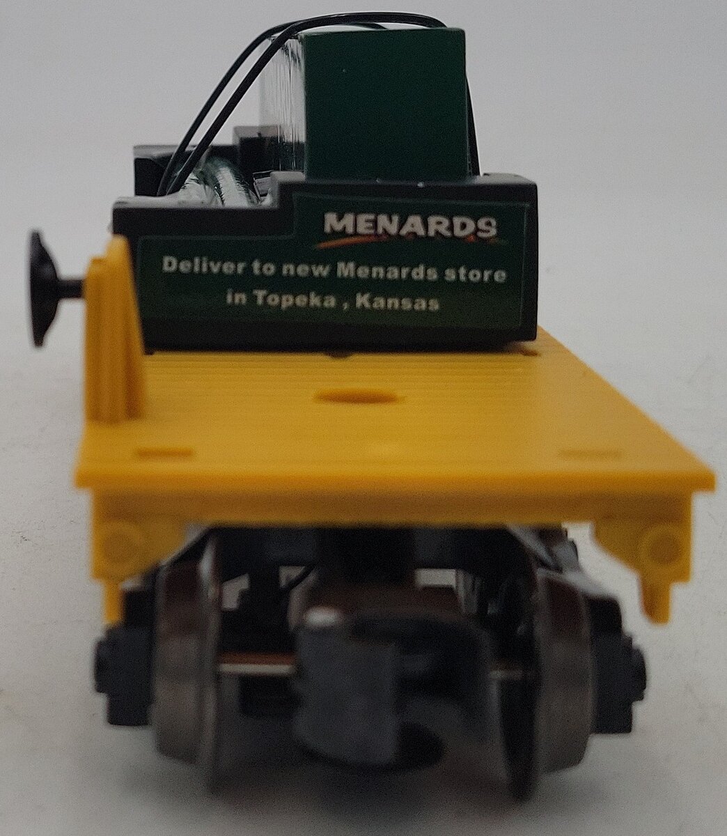 Menards 279-0652 O Flatcar with Menards Sign w/Working Lights #4862 LN/Box