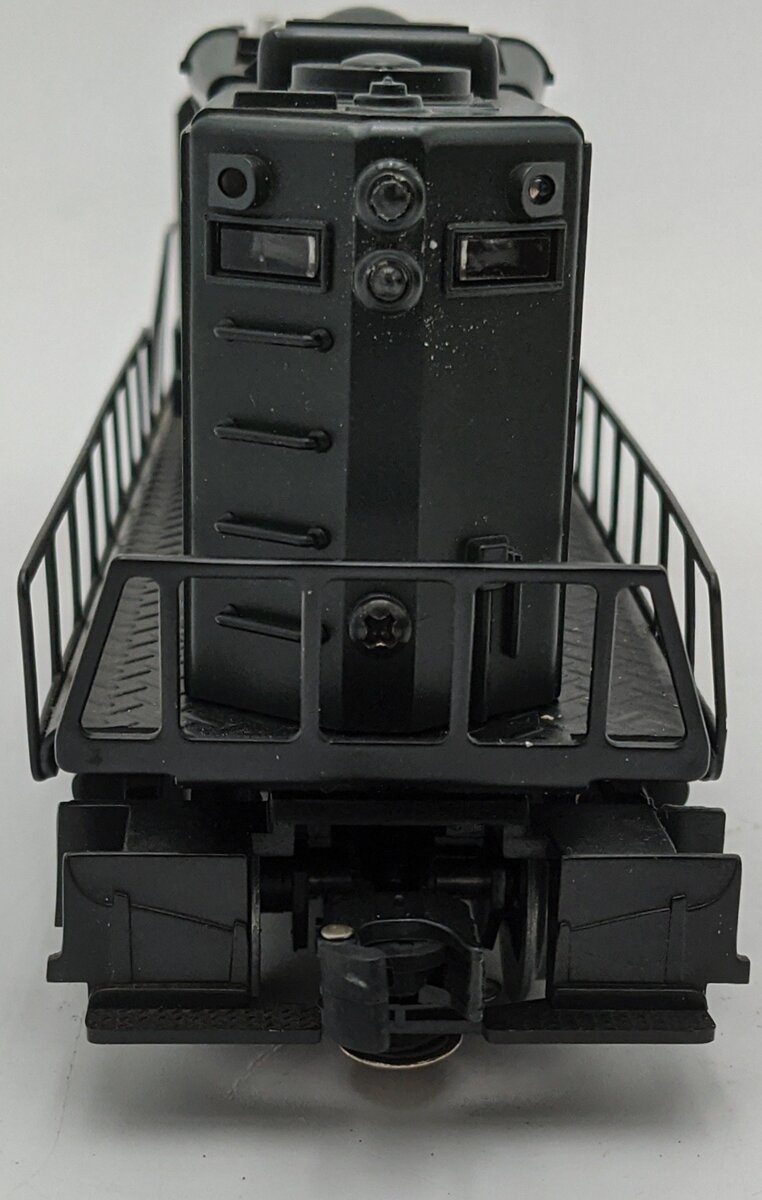 Lionel 6-18806 O Gauge New Haven SD-18 Powered Diesel Locomotive #8806 LN/Box