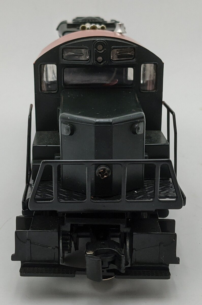 Lionel 6-18806 O Gauge New Haven SD-18 Powered Diesel Locomotive #8806 LN/Box