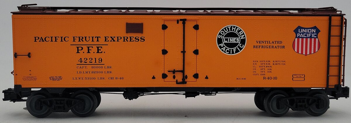 InterMountain O Scale Pacific Fruit Express Refrigerator Car #42219 EX