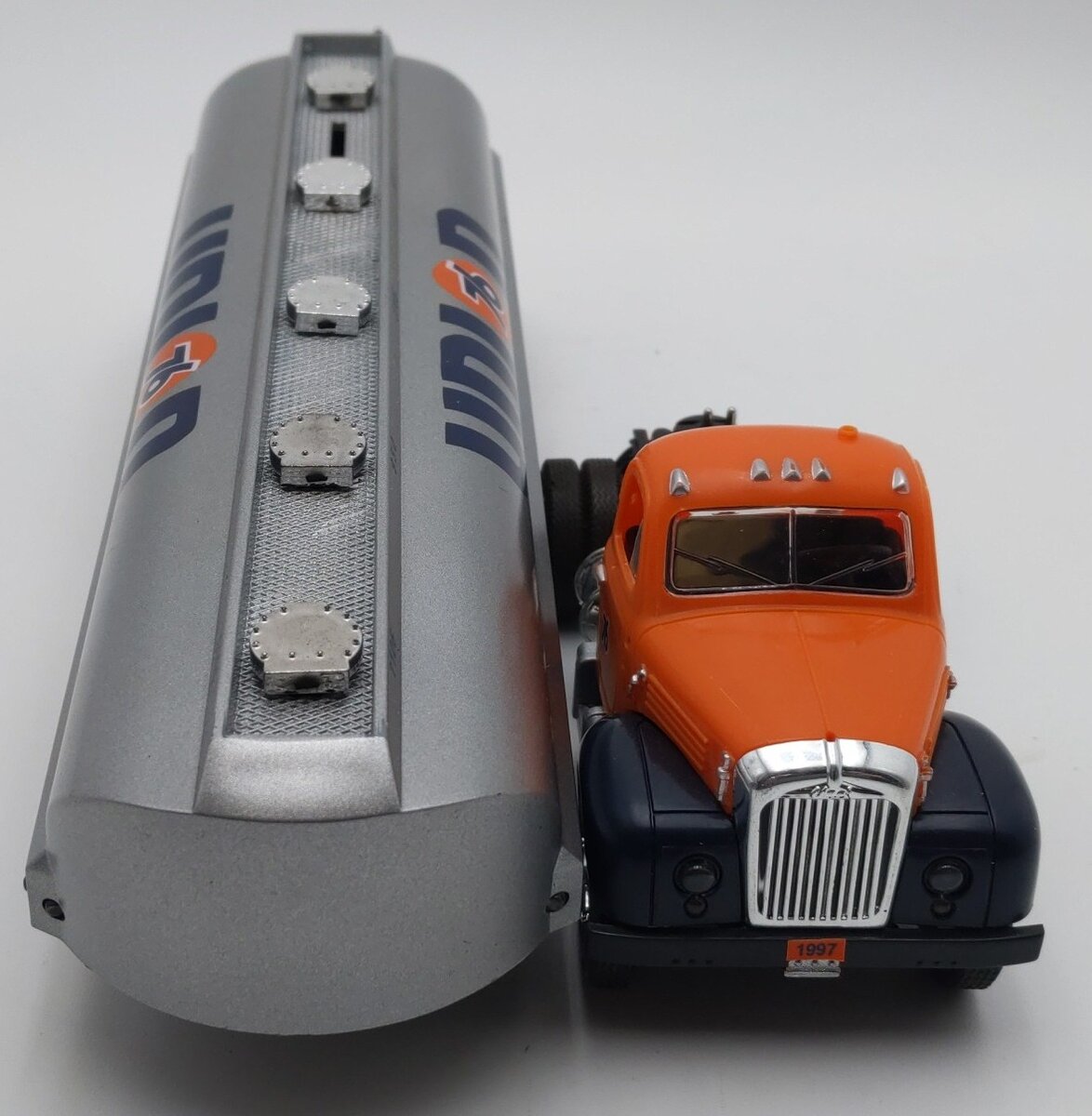 JMT Replicas Union 76 1958 Mack Model B Tanker Truck Bank 1:43 Diecast EX/Box