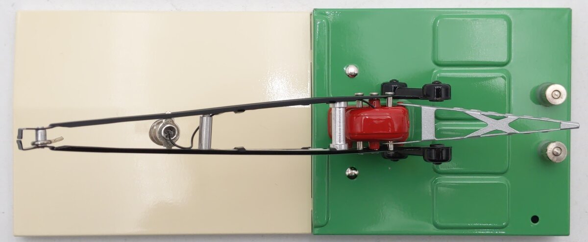 MTH 30-11017 O Operating Crossing Gate #46 LN/Box