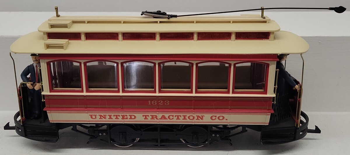Bachmann 93939 G Scale Closed Street Car United Traction - w/ Metal Wheels #1623 EX/Box
